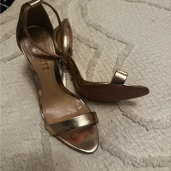 Elegant Metallic Gold Heels - Picture 2 of 2
